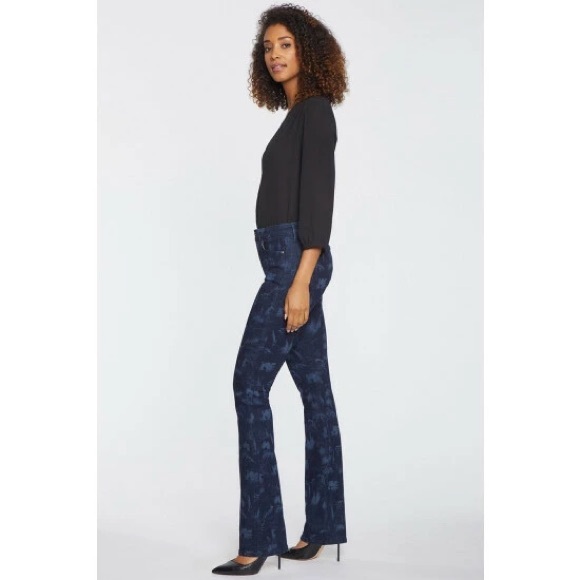 NYDJ LEAF PRINT SLIM BOOTCUT. SIZE 6. - Picture 3 of 11
